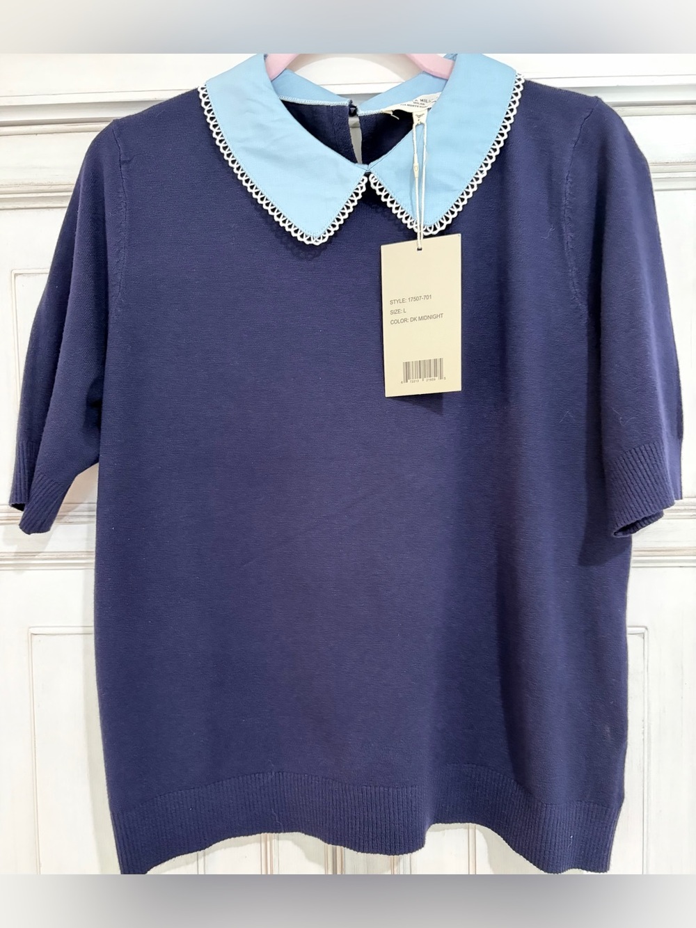 NWT SZ L LaVila Milano Navy Sweater with Light Blue Peter Pan Collal